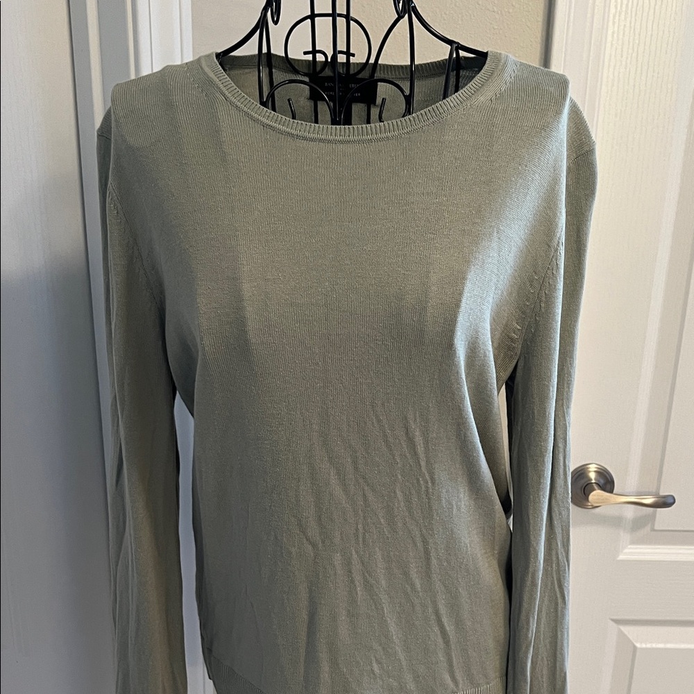 Banana Republic Factory Sage Long Sleeve Tee